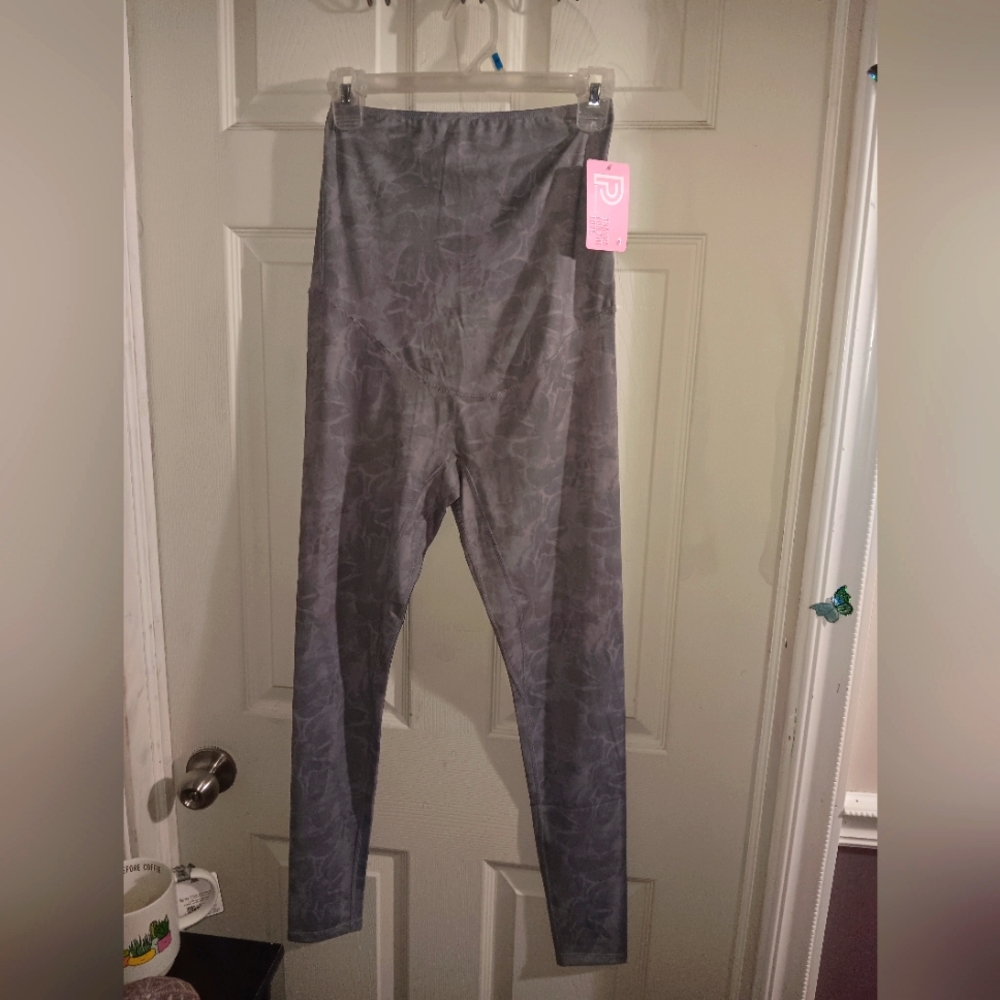 NWOT- "PoshDivah" Maternity leggings -size Small